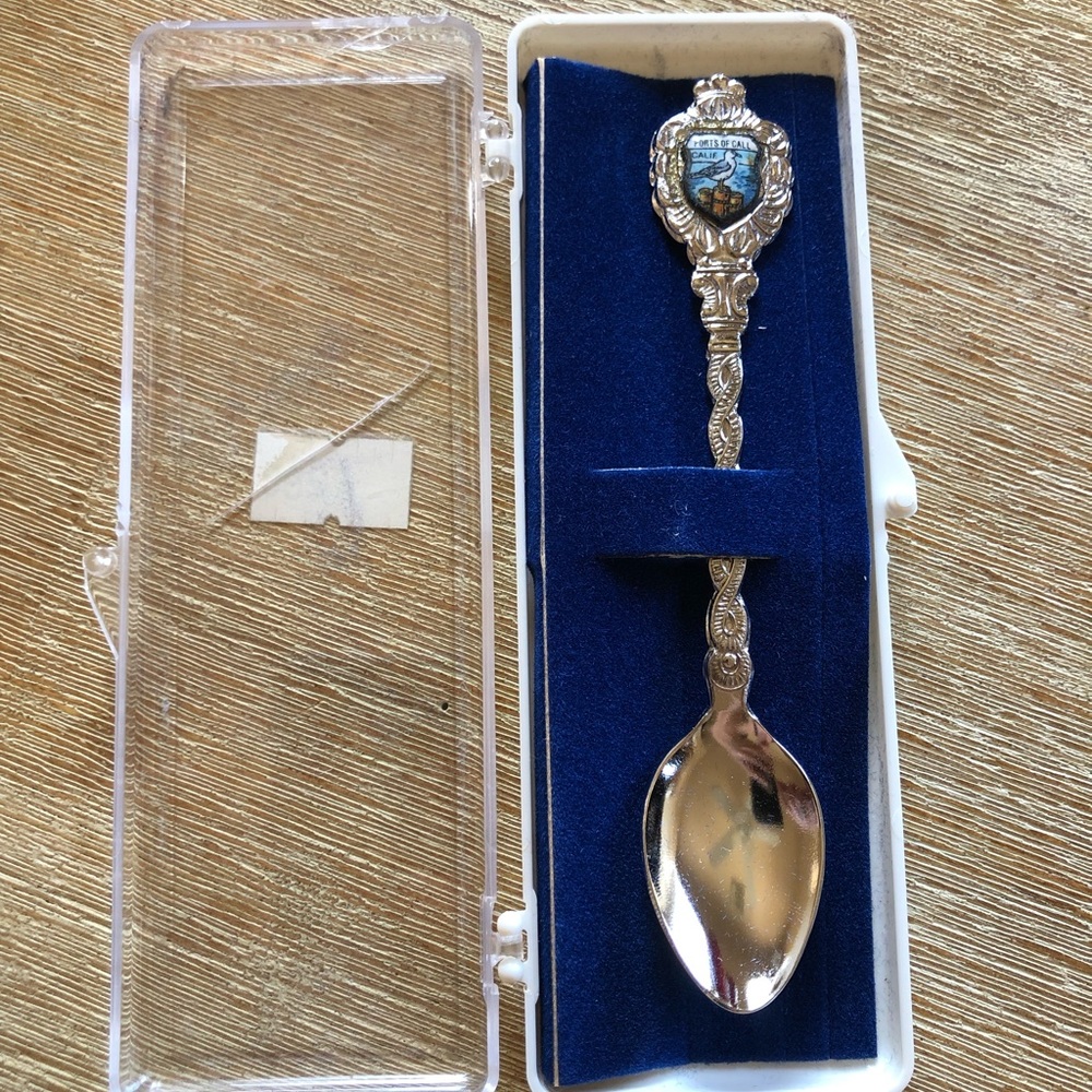 🥄 PORTS OF CALL Calie Souvenir Collector’s Spoon